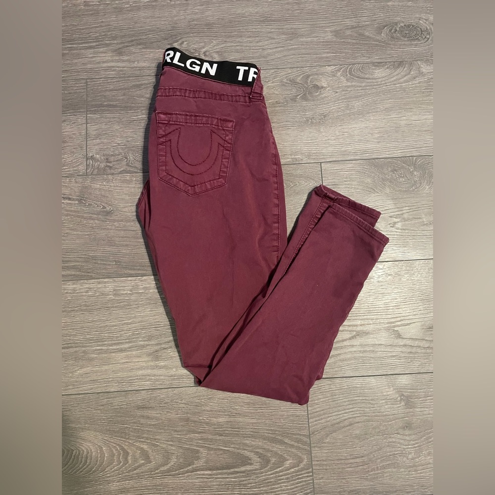 TRUE RELIGION burgundy Jennie curvy jeggings size 27